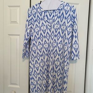 Southern Tides Ladies dress.  V neck. Size M